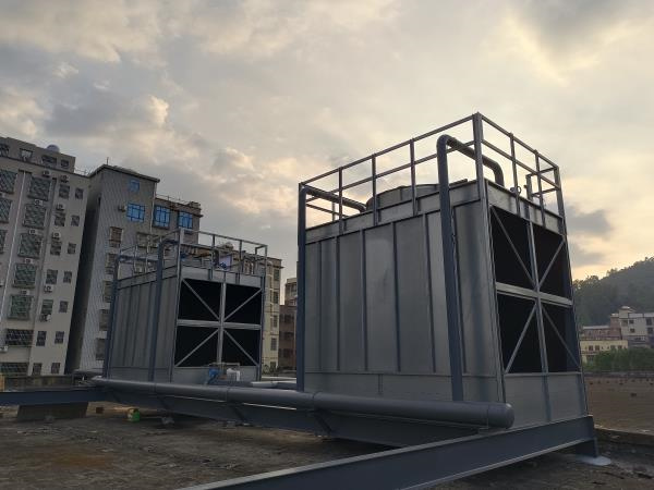 玻璃鋼方形逆流式冷卻塔的組成(河南方形逆流式玻璃鋼冷卻塔廠)